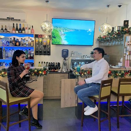 Waterfront Lodge ドゥナパタイ エクステリア 写真