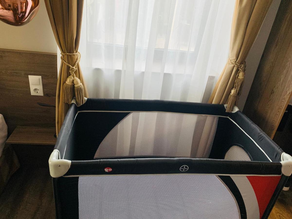 Waterfront Lodge ドゥナパタイ エクステリア 写真