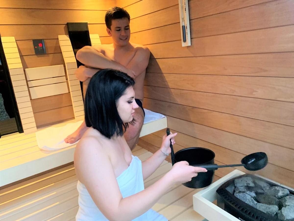 Waterfront Lodge ドゥナパタイ エクステリア 写真