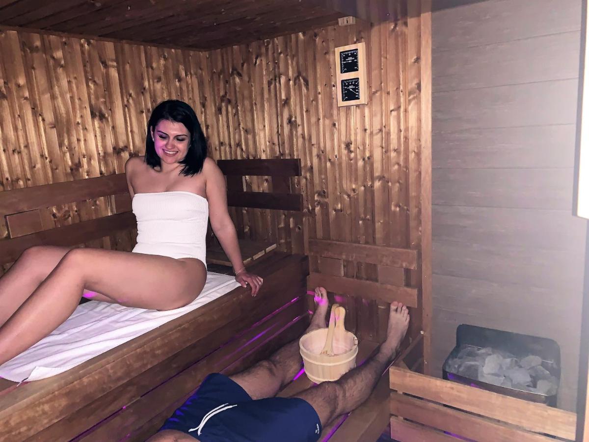 Waterfront Lodge ドゥナパタイ エクステリア 写真